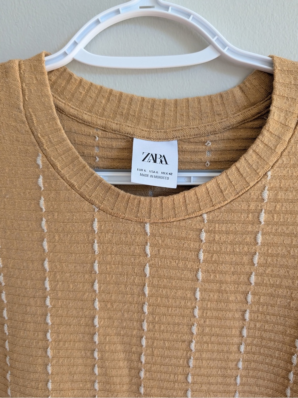 Zara Short-Sleeve Knit Shirt in Light Tan with Subtle Stripe - Picture 2 of 3